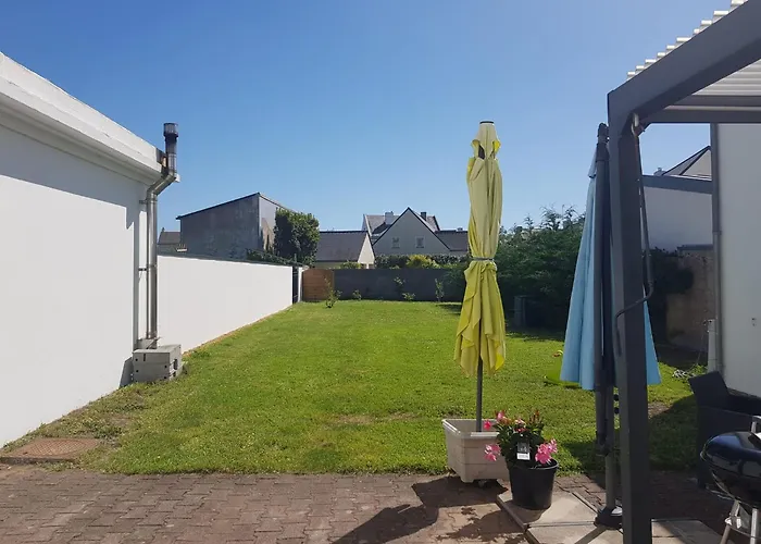 Maison Au Calme, Proche Centre Et Mer, Jardin Clos